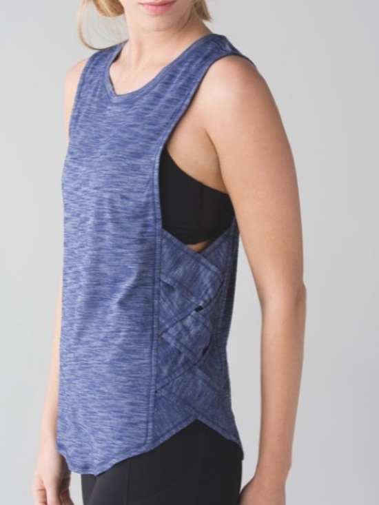 lululemon athletica Tops - Lululemon Women’s Sz 6/8? Heathered Hero Blue Var-City Muscle Tank